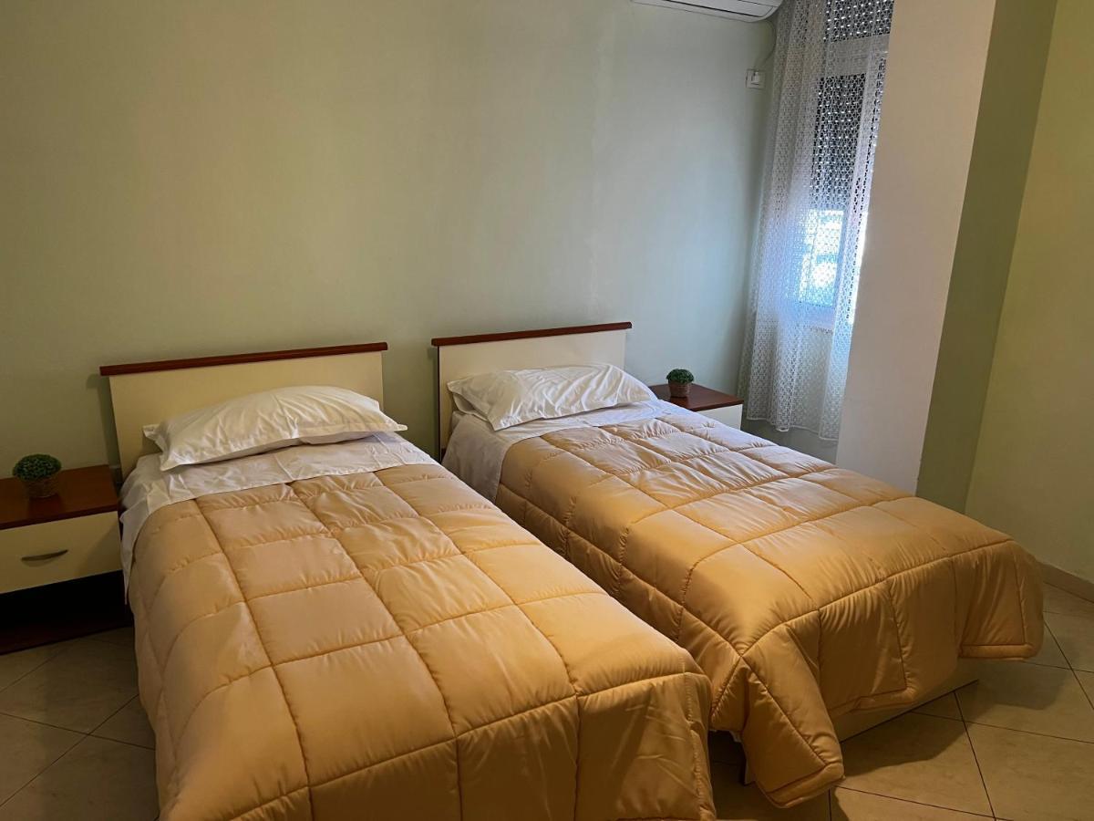 City Central Apartment 2 Tiranë Eksteriør bilde