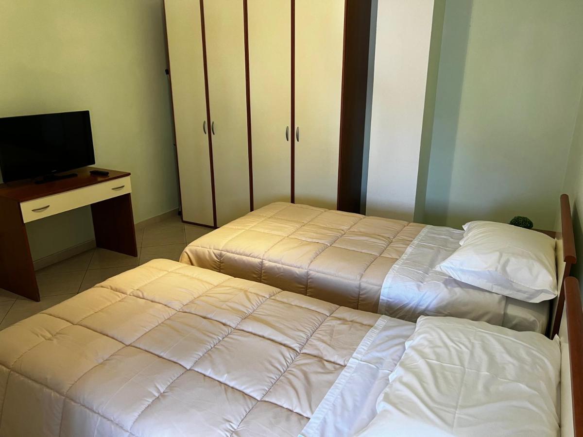 City Central Apartment 2 Tiranë Eksteriør bilde